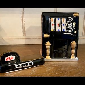 Coin Bank Perfect size to hold coins, cookies or dog treats.